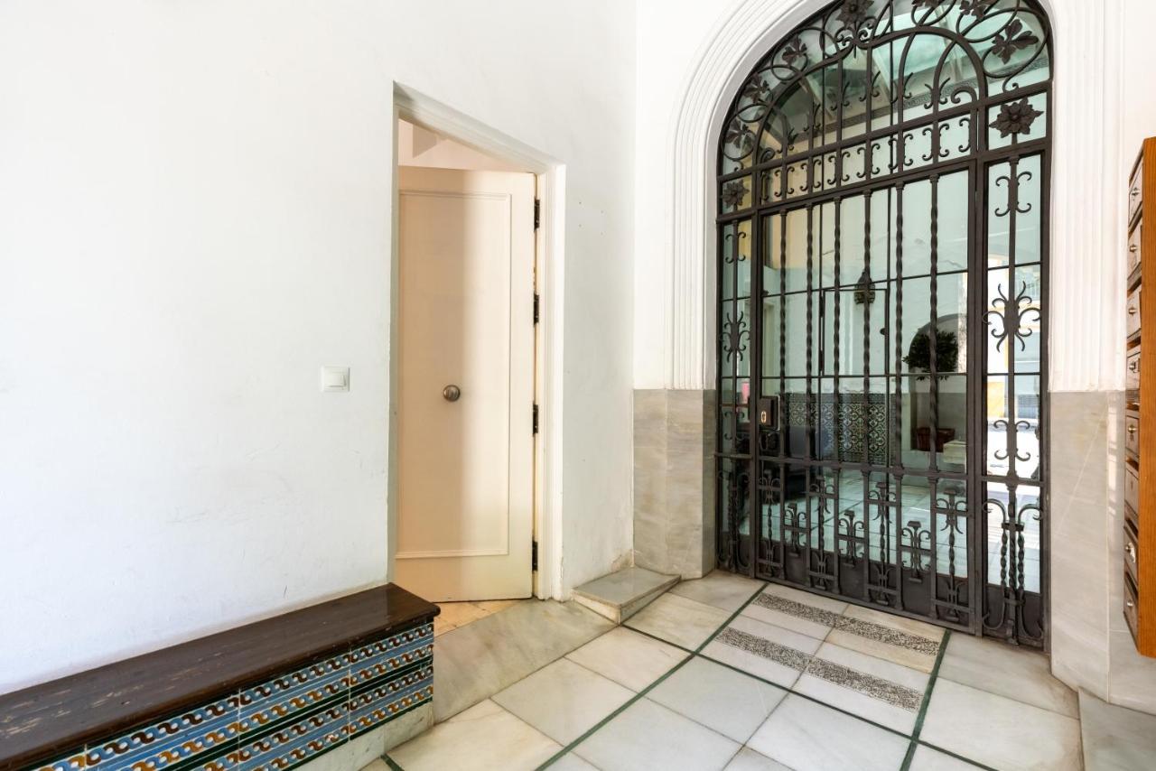 Apartamento Trahzo Siviglia Esterno foto