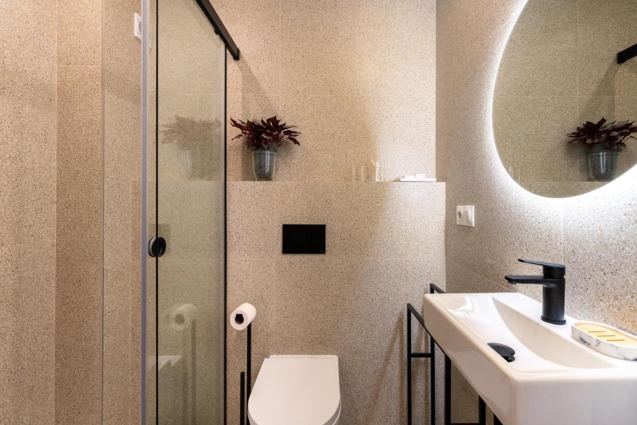 Apartamento Trahzo Siviglia Esterno foto